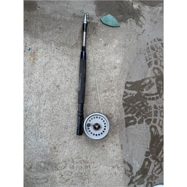 Collapsible fishing rod with Real