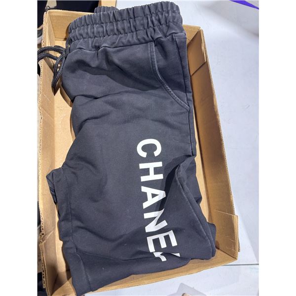 Chanel XL pants
