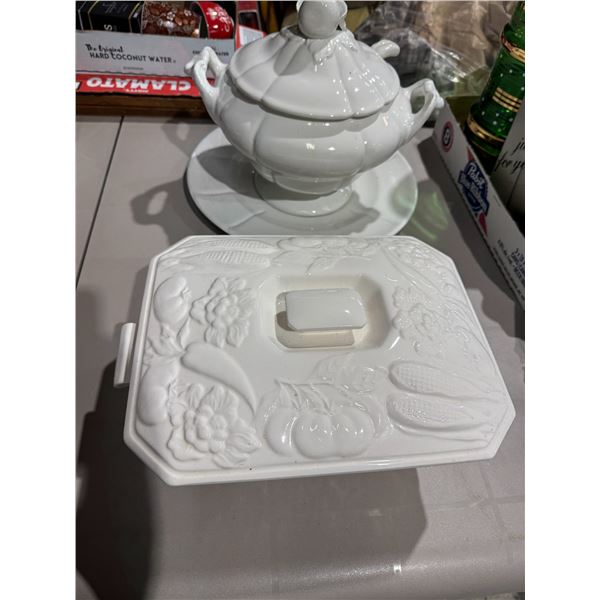 Lidded  serving dishes