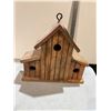 Image 1 : NWT birdhouse