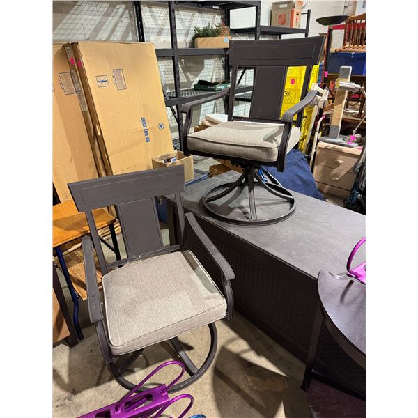 2 swivel patio chairs