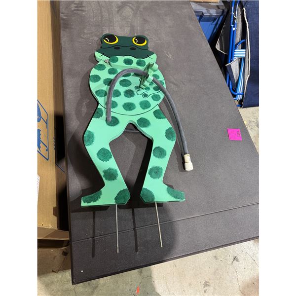 Frog hose water dispenser