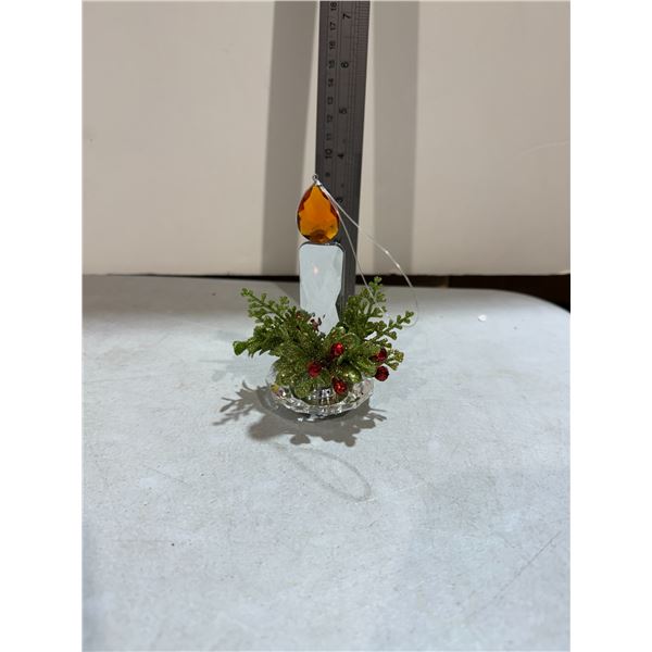 Mistletoe candle decor