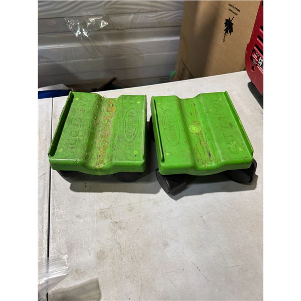 Arctic Cat Snowmobile Dollie’s