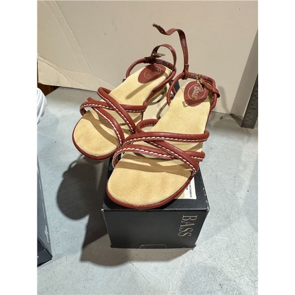 BASS sandals 16.5