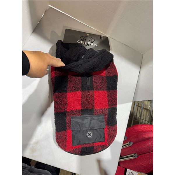 One paw pet coat, size medium