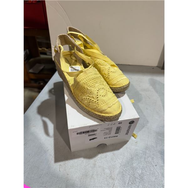 Montego Bay shoes size 8.5