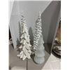 Image 1 : White Christmas tree