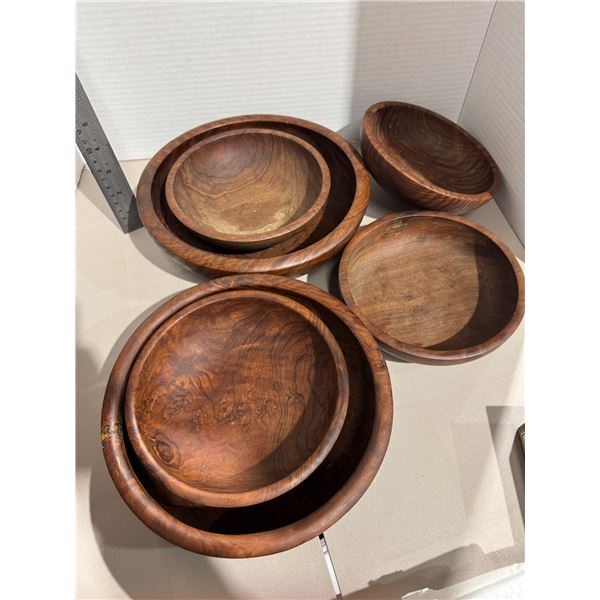 Olive wood with bowls