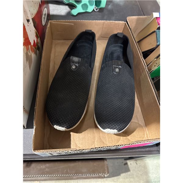 Denver Hayes size 8.5