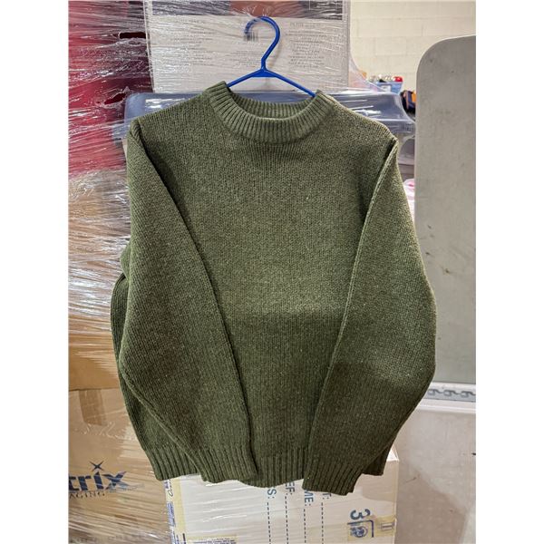 Hell. L. Ben men's small regular 100% lambswool sweater.