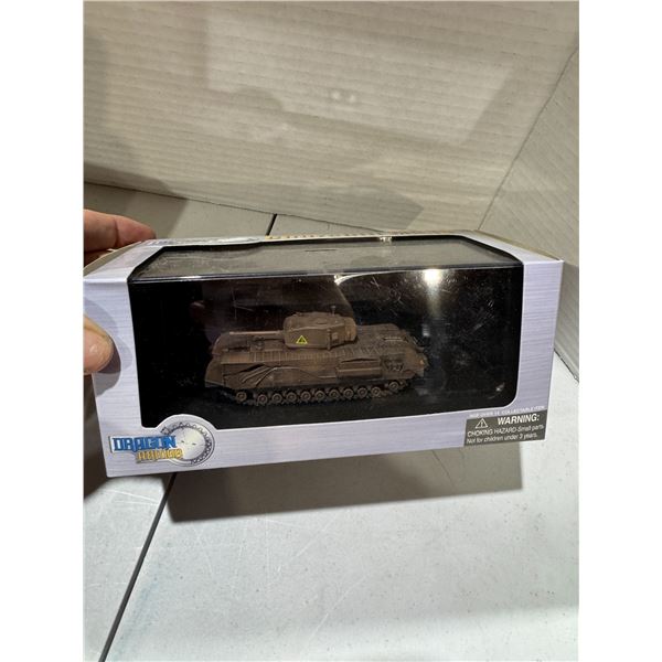 Dragon armor, Churchill MK. IV 1:72 scale