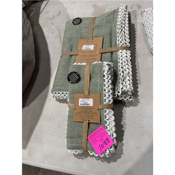 Tablecloth and napkins