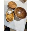 Image 1 : Wood serving dishes