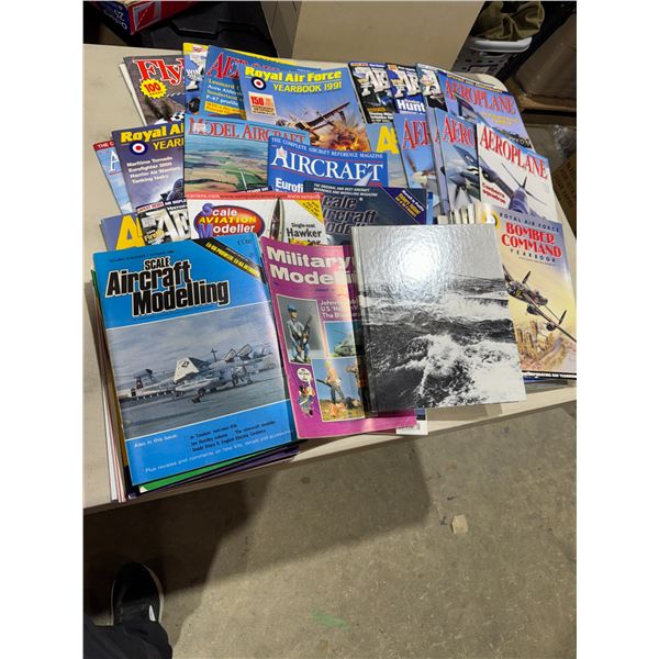 Aviation and military model magazines, Royal, Air Force bomber, Commander yearbook, etc.