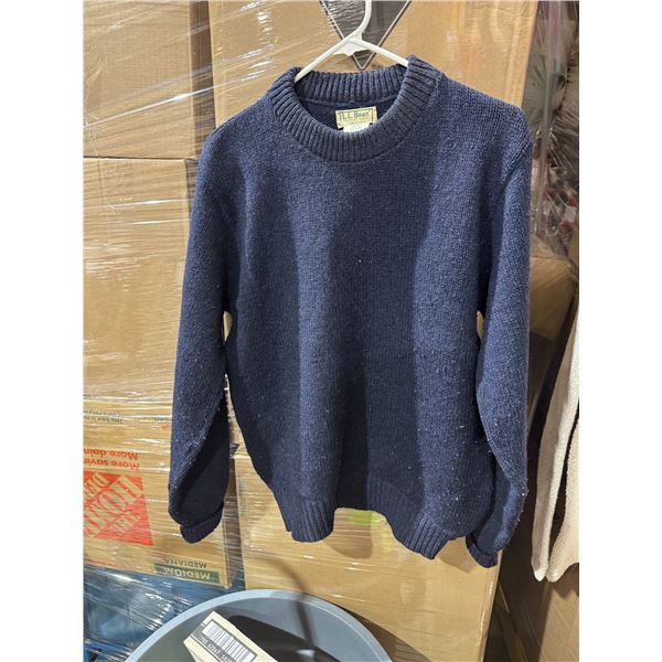 L. L. BEAN sweater men's medium 85% wool 15% nylon
