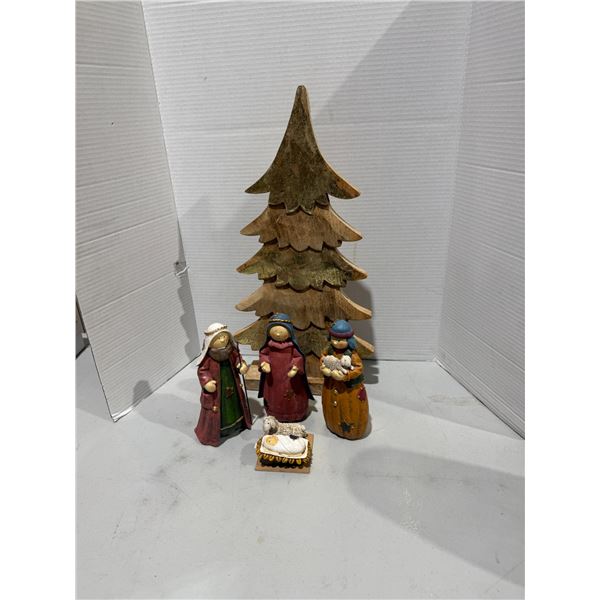 Tree decorate nativity frog