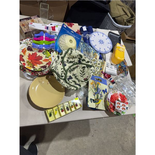 Miscellaneous kitchen items