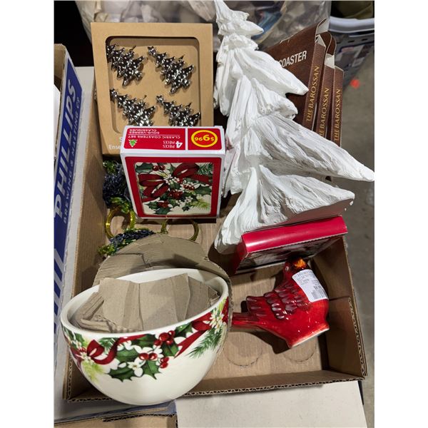 Napkin, rings, bowls, coasters tree