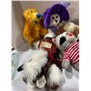 Image 3 : Assorted stuffy's