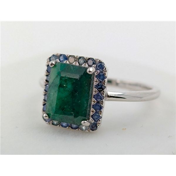 2.5 ct Certified Silver Emerald gemstone RIng ($4,180 Appraisal)