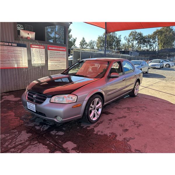2001 NISSAN MAXIMA