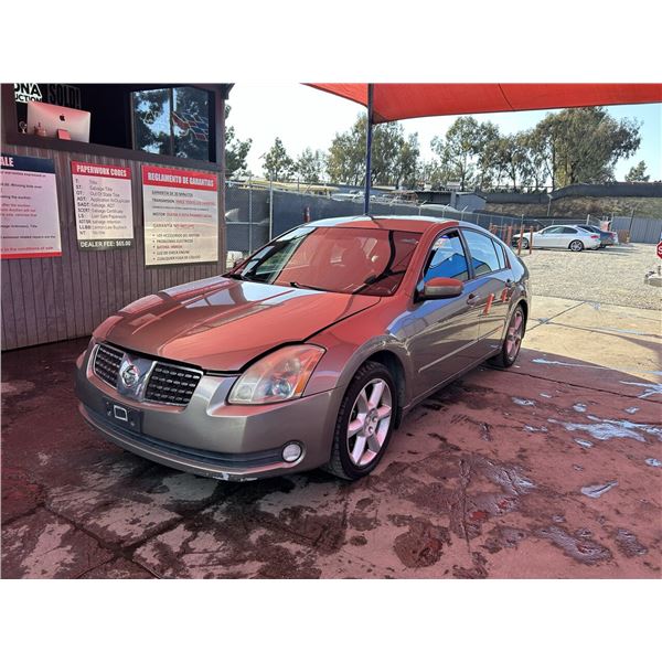 2004 NISSAN MAXIMA