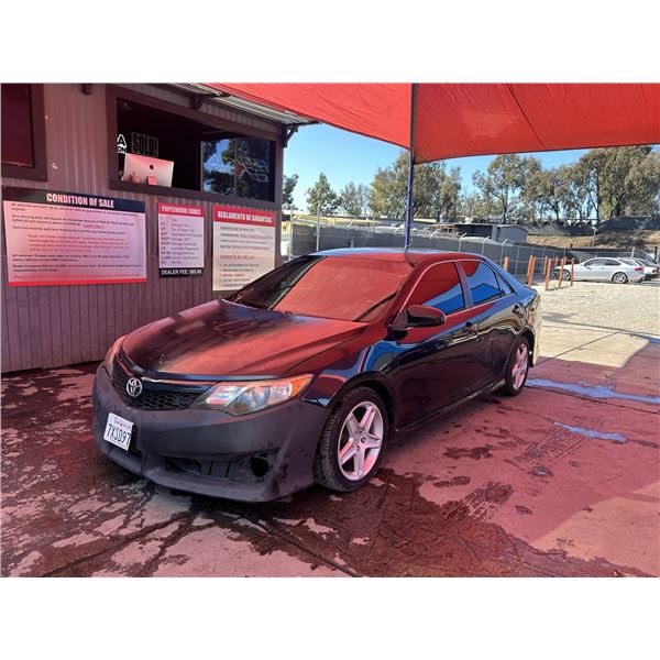 2014 TOYOTA CAMRY