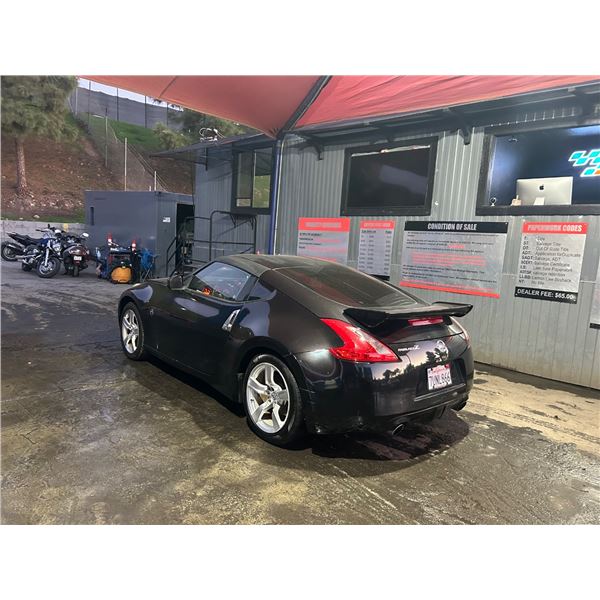 2012 NISSAN 370Z
