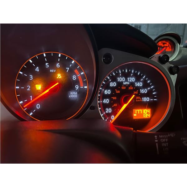 2012 NISSAN 370Z