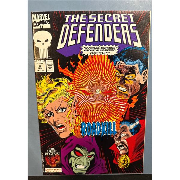 The Secret Defenders (1993) #4 - Punisher, Doctor Strange - Marvel Comics