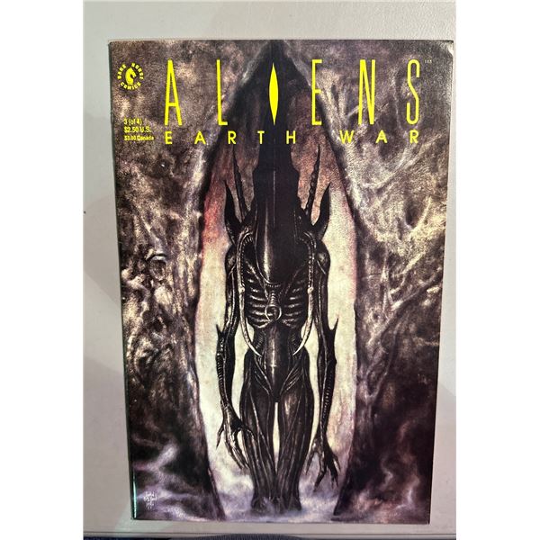 Aliens: Earth War #3 (Dark Horse Comics, 1990) John Bolton Cover