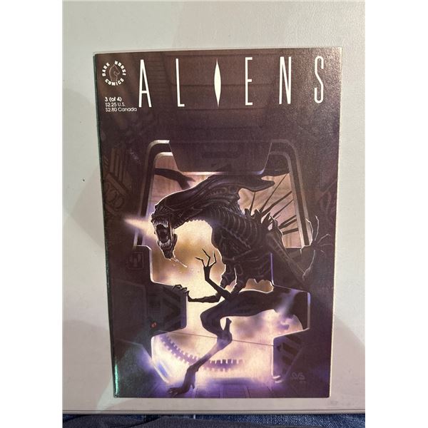 Aliens #3 (Dark Horse Comics, 1989) Copper Age Sci-Fi Horror Comic