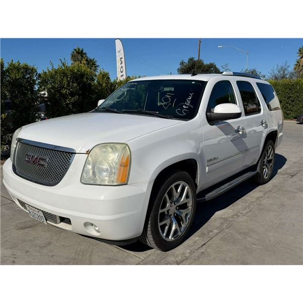 GMC YUKON 2011 T-DONATION