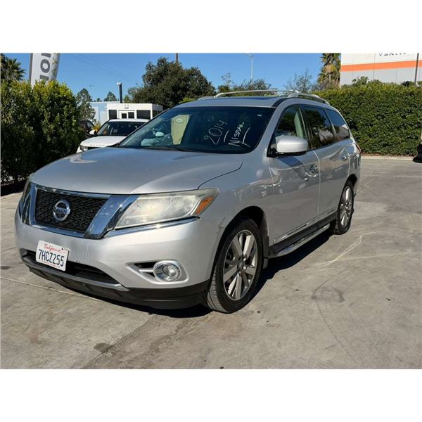 NISS PATHFINDER 2014 T/REPO