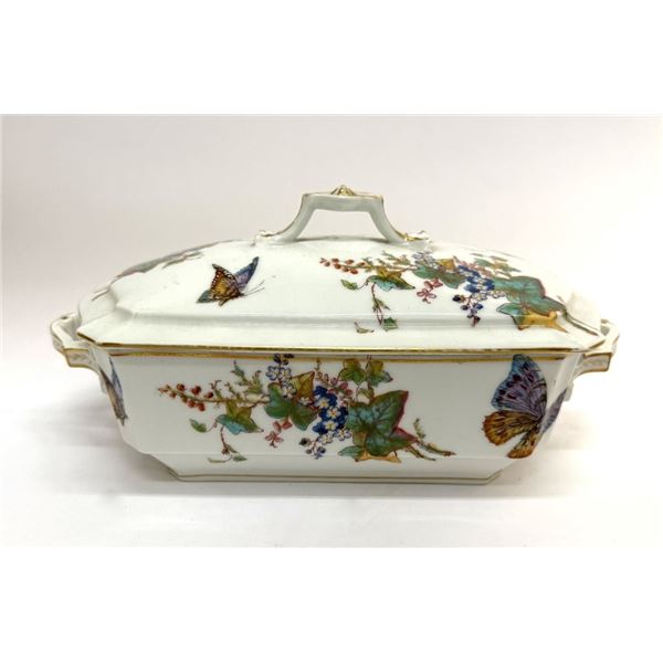 1884 French Porcelain Covered Taureen