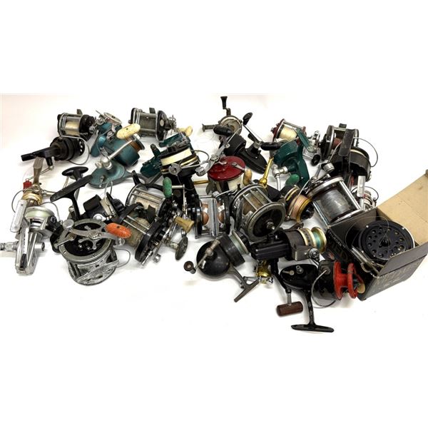 Assorted Vintage 1980s Fishing Reels