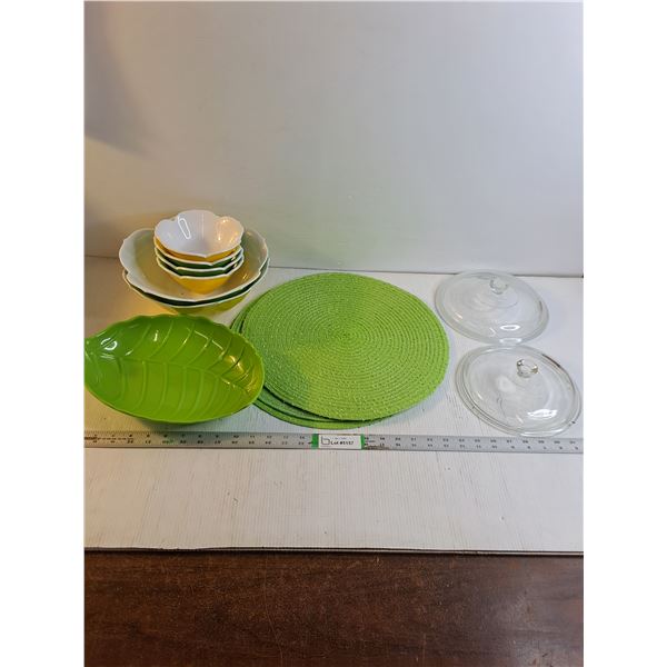 (6) Plastic Tulip Shaped Bowls,Leaf Shaped Bowl,(4)Green Placemats and (2) Casserole Lids