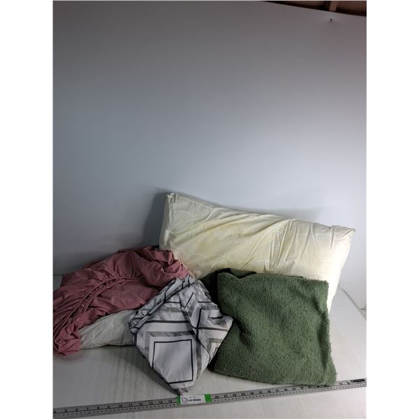 (2) Mattress Covers Approx 68"x60", (1) Bed Sheet, Smith And Joshnson Dry Goods Blanket, Select Edit