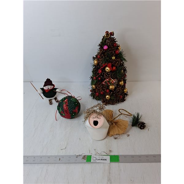 Christmas Lot- Pinecone Tree 14" & Ornaments