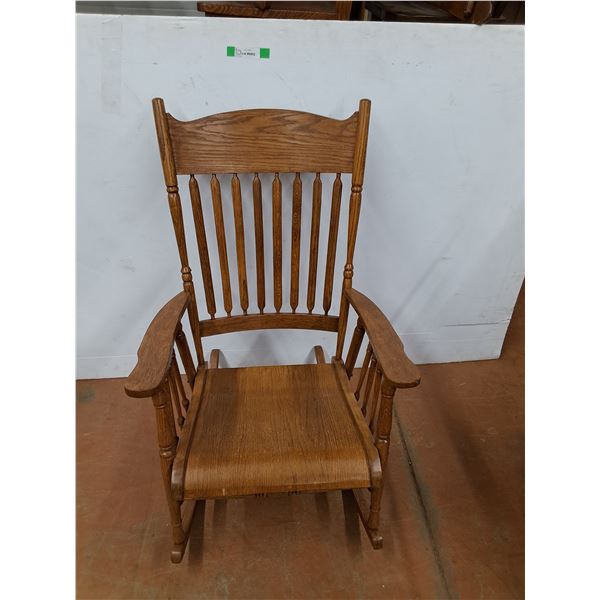 *Vintage Unmarked Wooden Oak Rocking Chair, 30" x 25" x 42", Cannot Ship