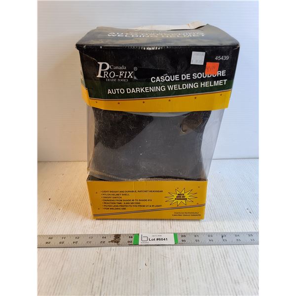 Canada Pro-Fix Auto Darkening Welding Helmet-appears new