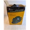 Image 3 : Canada Pro-Fix Auto Darkening Welding Helmet-appears new