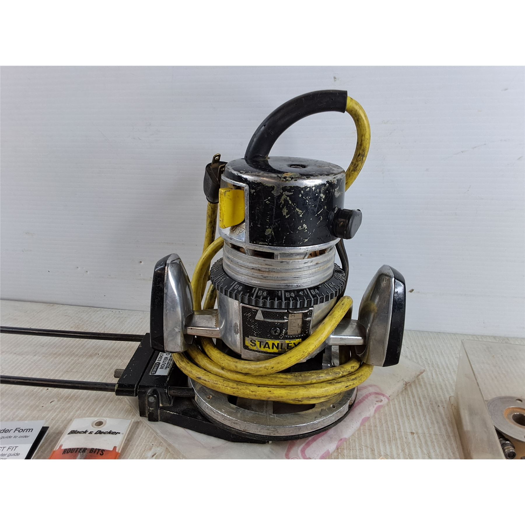 Stanley Electric 82902 Router - Powers On, As Is, Router Guide ...