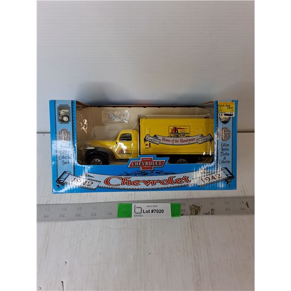 Home Hardware Chevrolet 1942 1 1/2 Ton Truck Bank