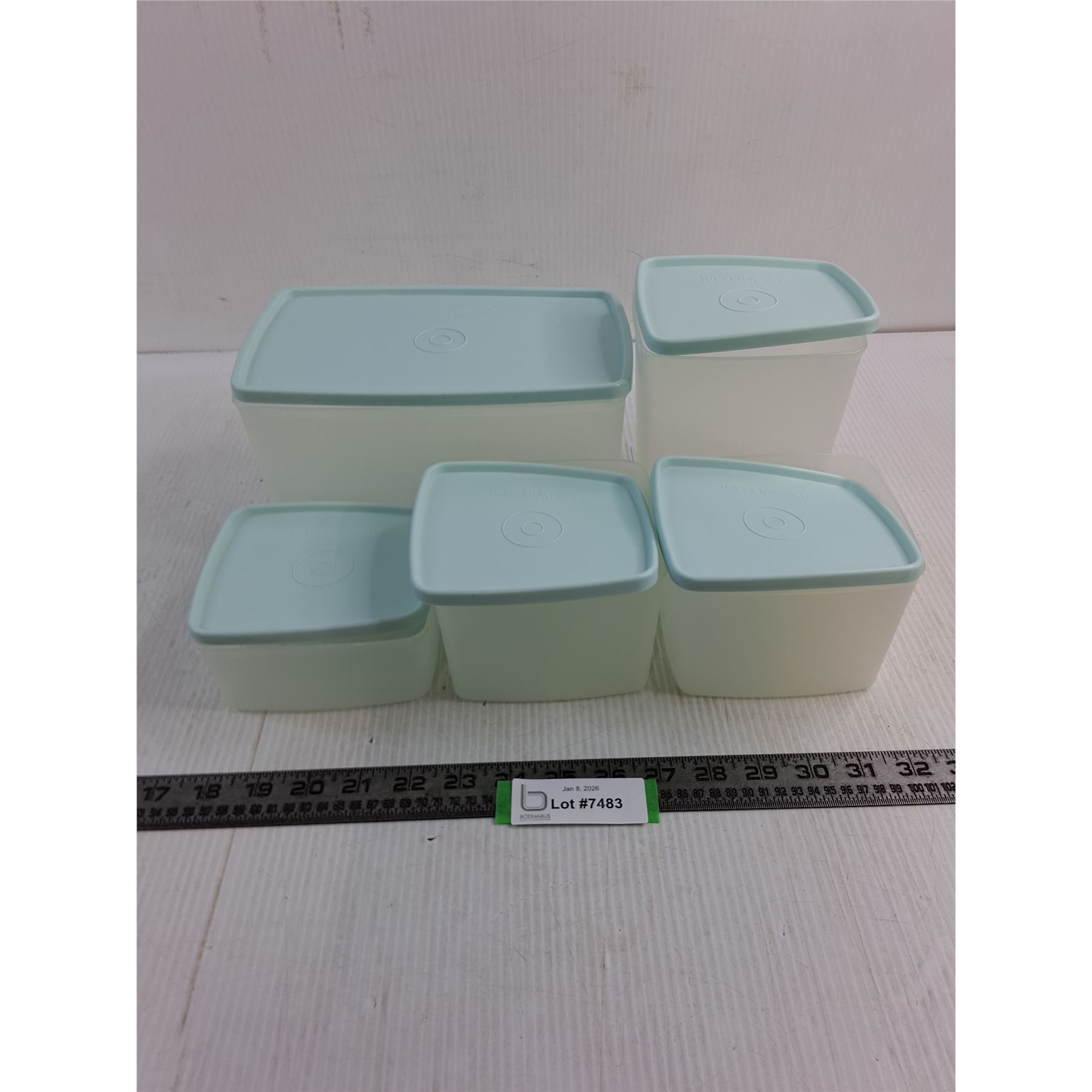 Set of 5 Tupperware Containers w/Lids - Bodnarus Auctioneering