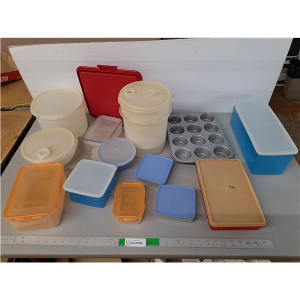 Muffin Tin, Plastic Containers with Lids- Pickup Preferred
