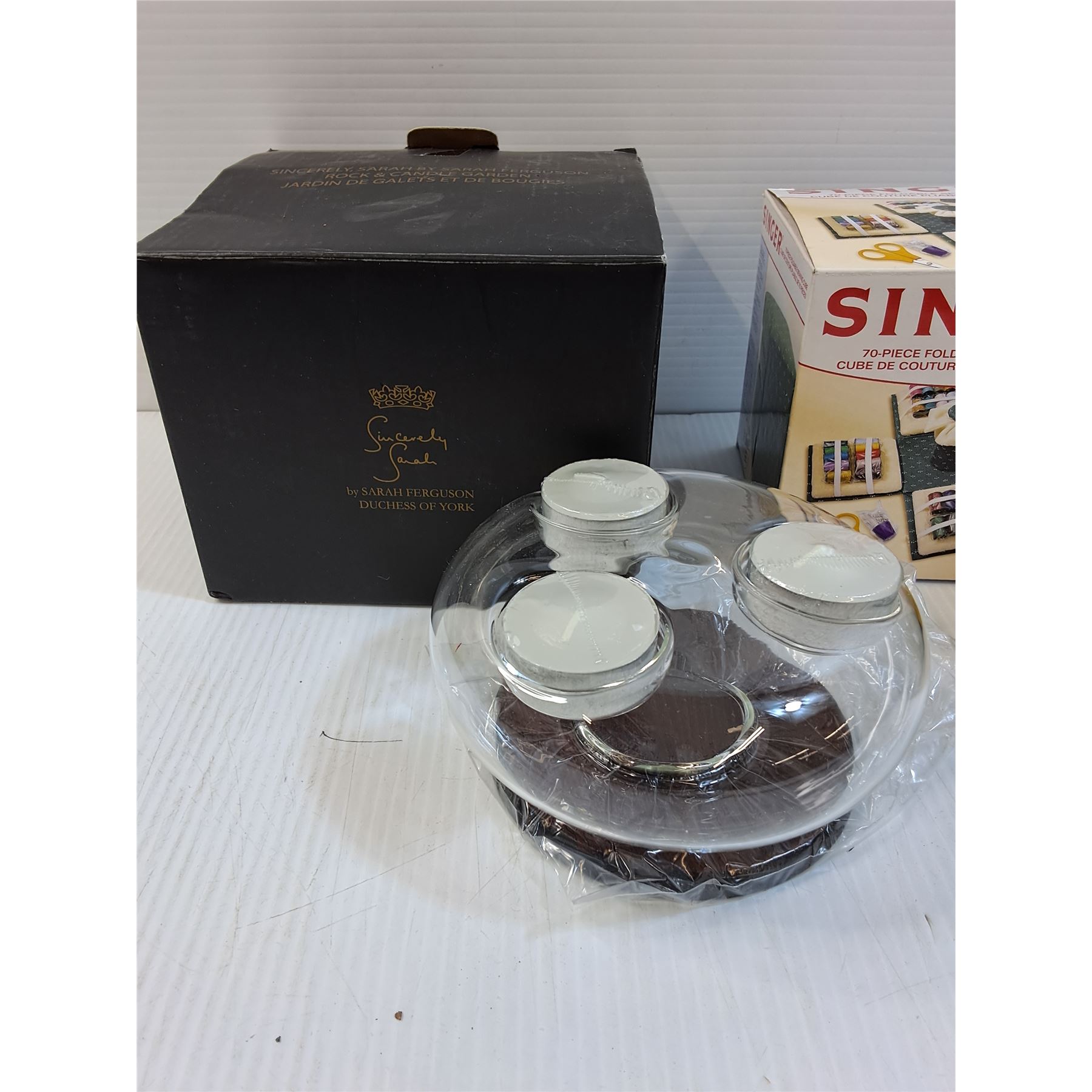 Sarah Ferguson Duchess of York Candle Holder & Singer 70 Piece Foldable ...