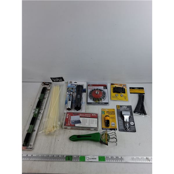 Socket Rail, LED Flashlight, Composite Coupler, Folding Scraper, Cable Ties
