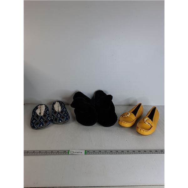 (2) Womens Slippers- Size Large, Womens Slip On Shoes- Size 9